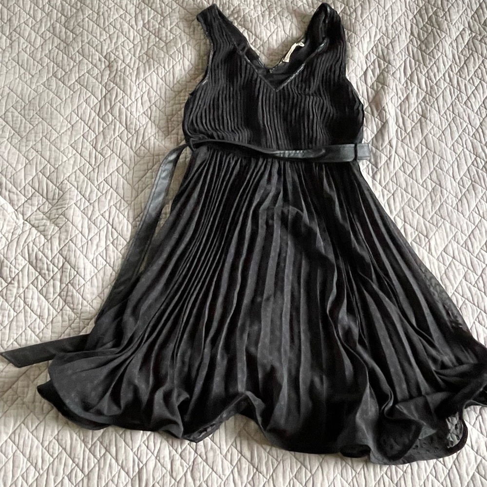 Double Zero Black Dress Size Small